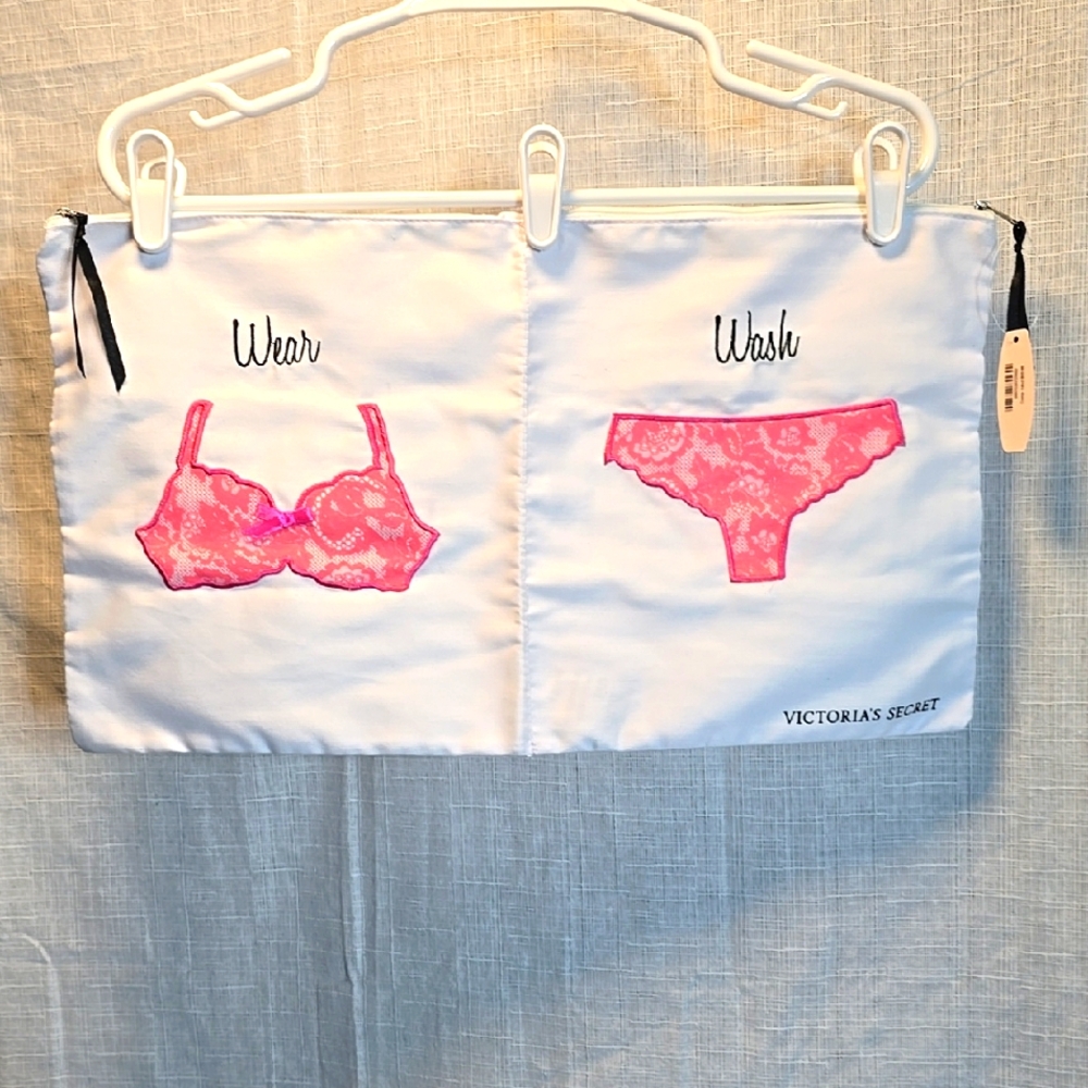 ♥️Victoria's Secret Pink Intimates Bag